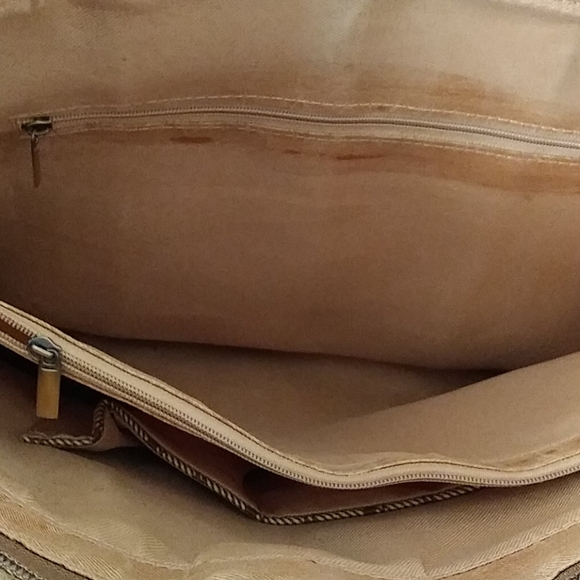 Purse - Picture 2 of 2